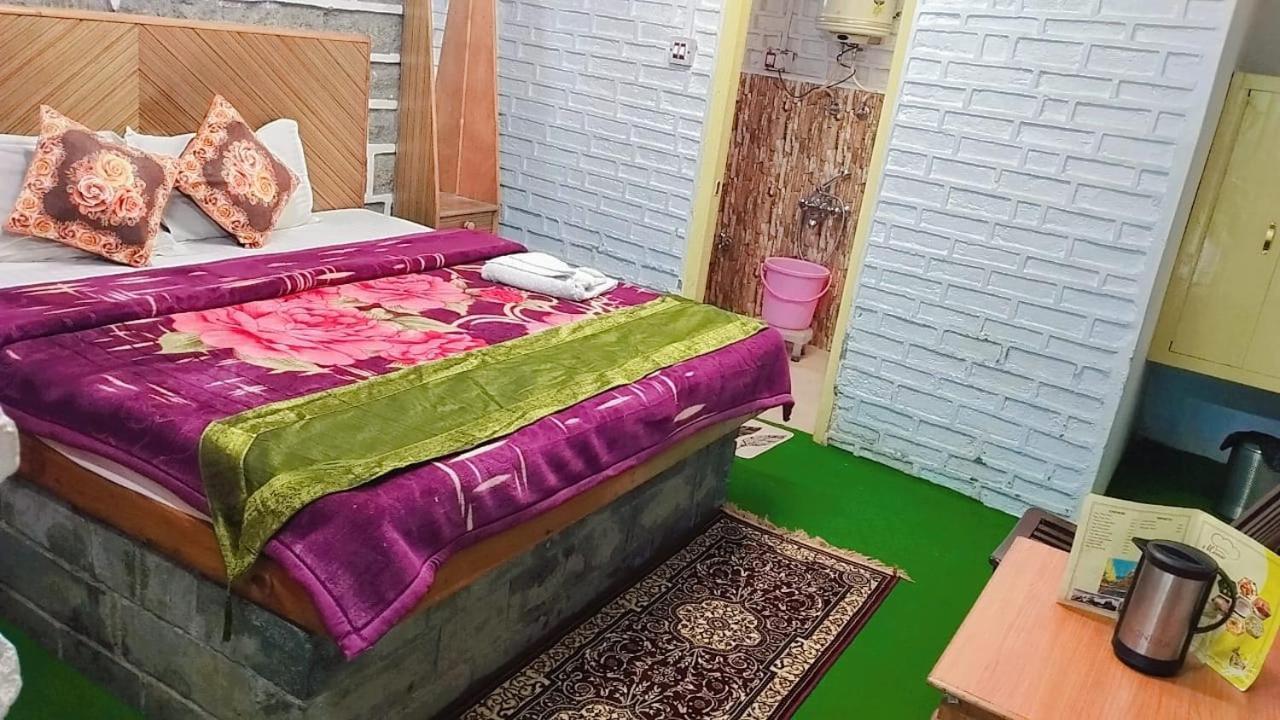 Hotel Seraj International Manali  Exterior photo