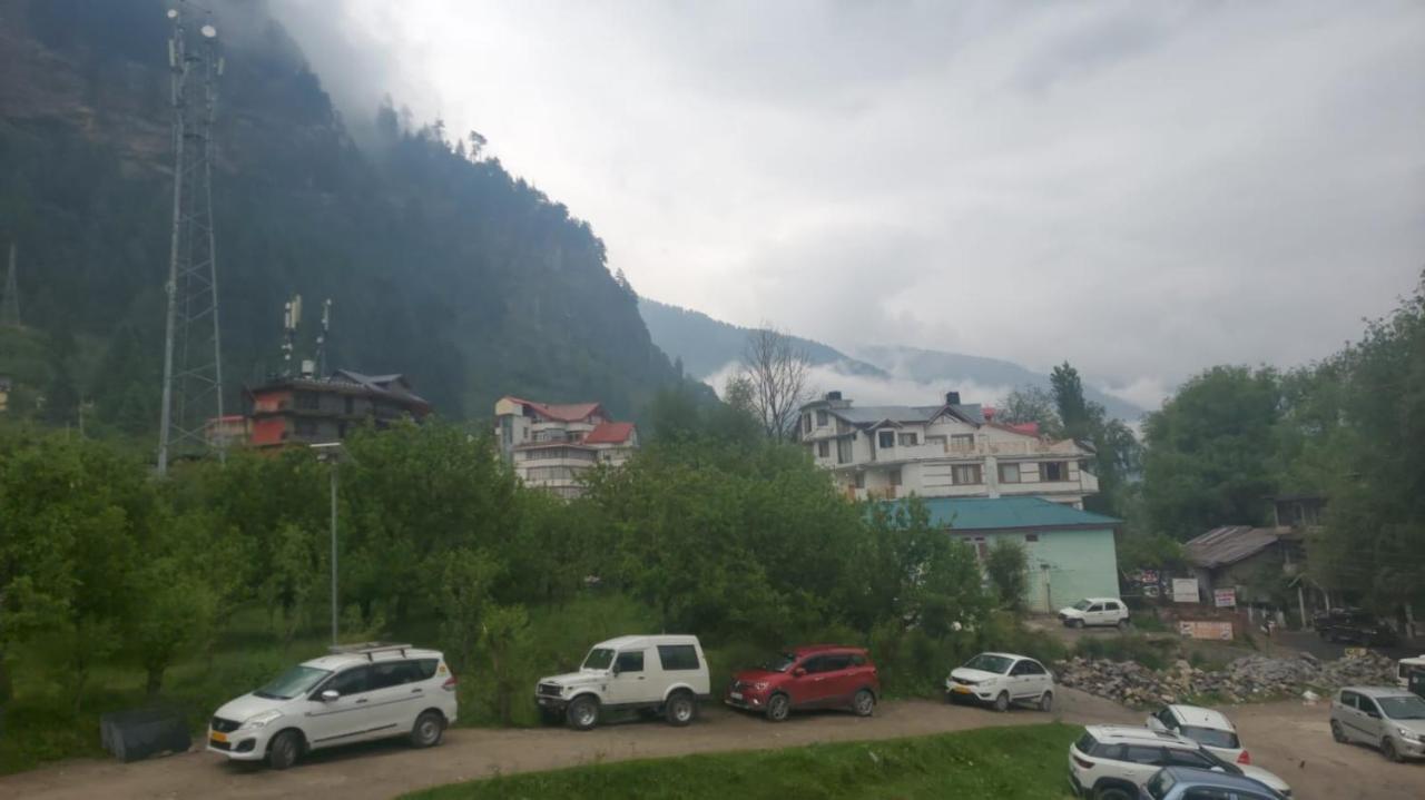 Hotel Seraj International Manali  Exterior photo