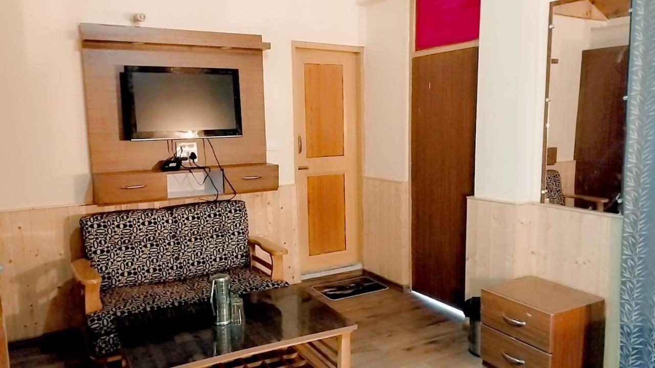 Hotel Seraj International Manali  Exterior photo
