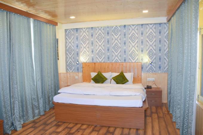 Hotel Seraj International Manali  Exterior photo
