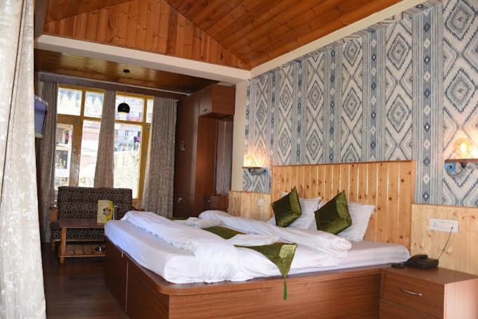 Hotel Seraj International Manali  Exterior photo